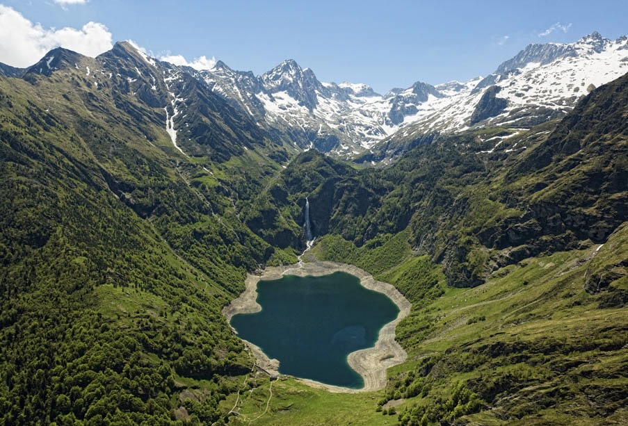 Montagne des Pyrénées à Bagnères de Luchon.