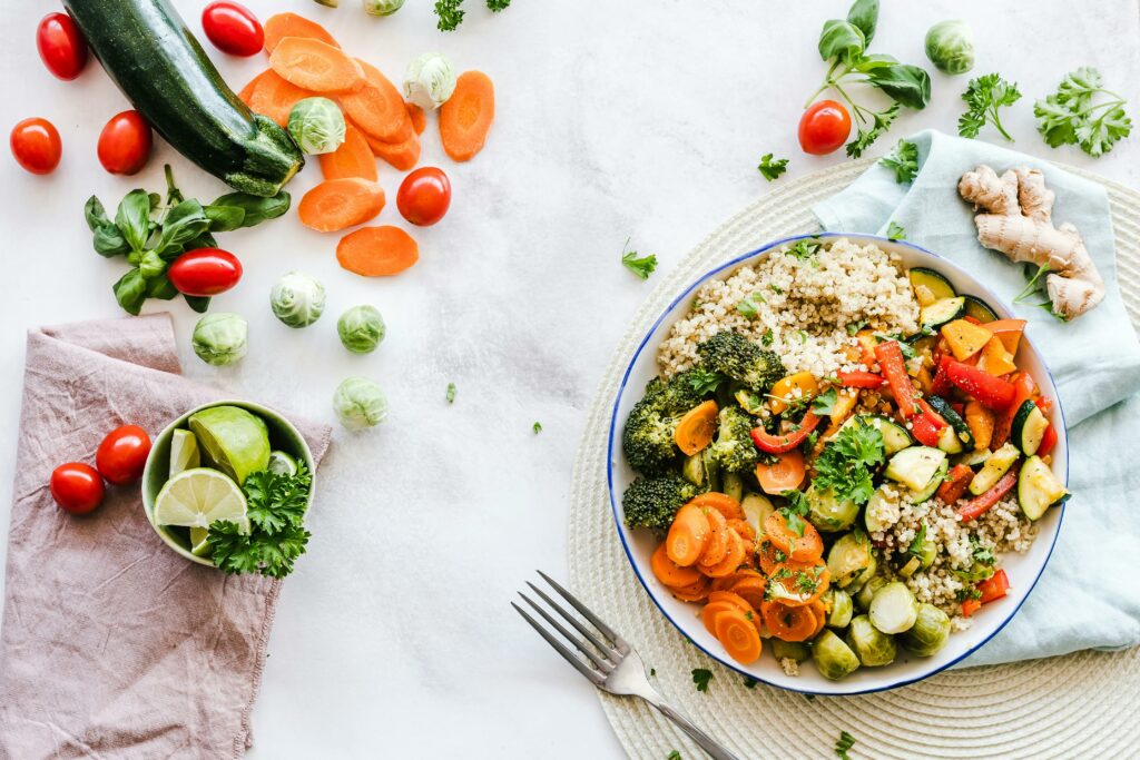 Pour un bon équilibre, une alimentation saine et un bon sommeil sont à privilégier. 