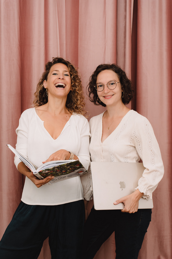 Portrait de Juliet et Laura, fondatrices de Graines de Thérapeute. 